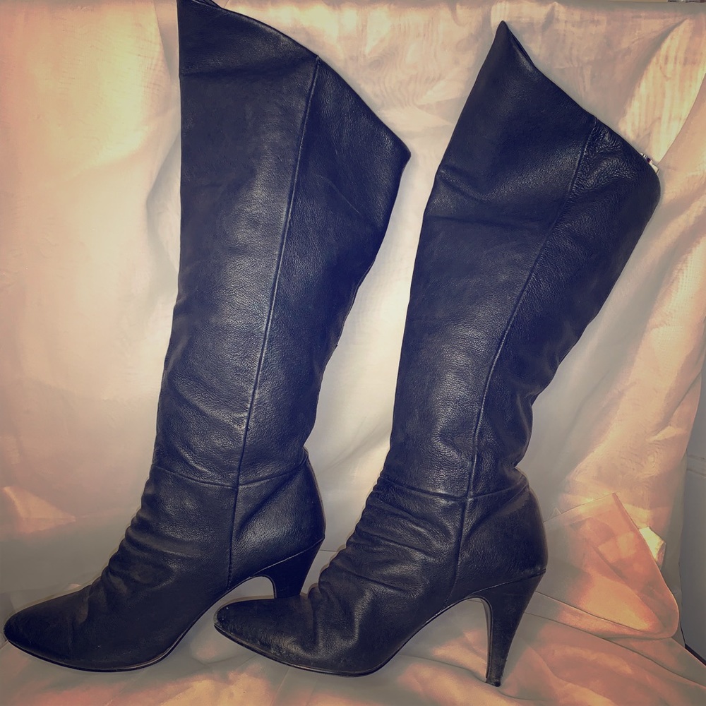Passport boots